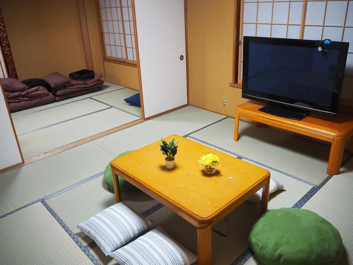 Komagome Super Family Apartment Tokyo