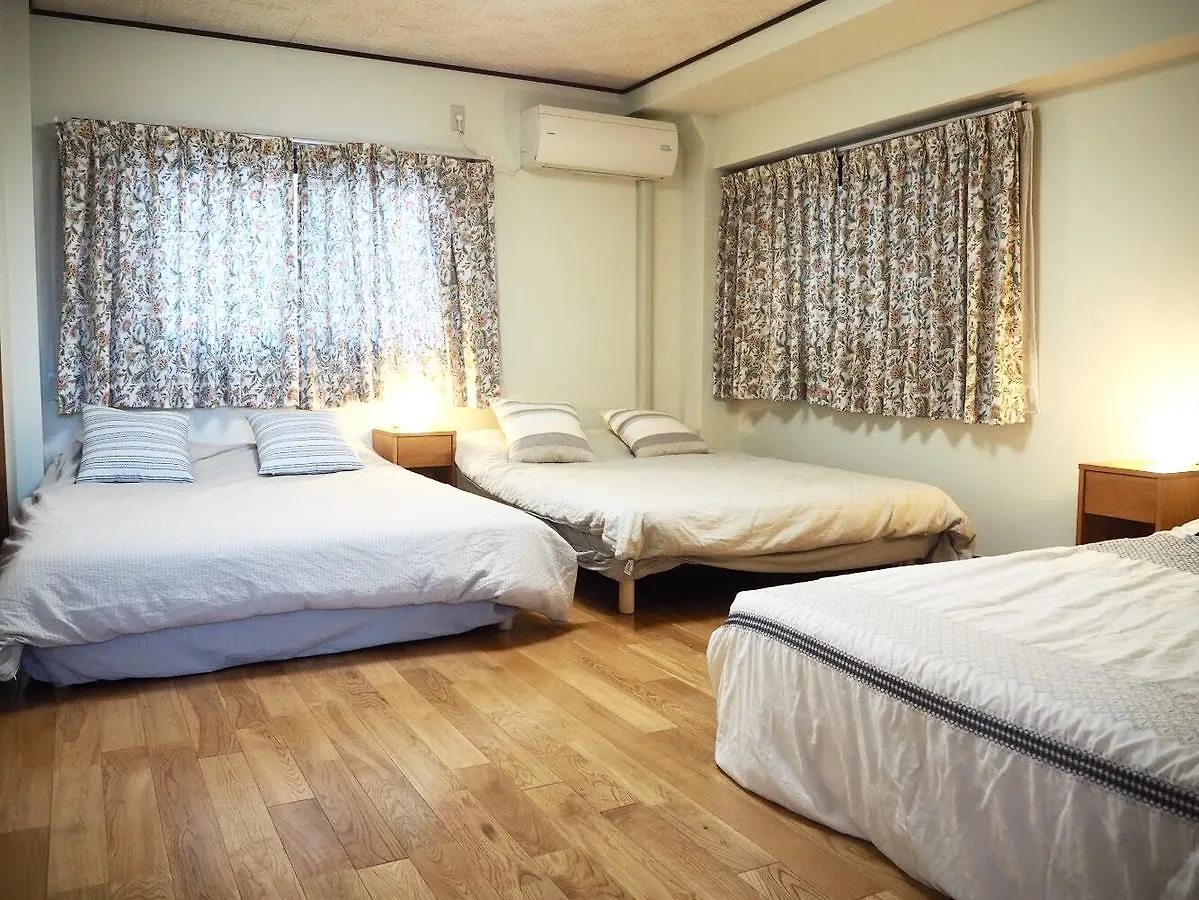Komagome Super Family Apartment Tokyo